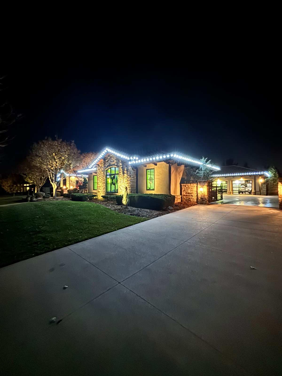 IMG_1942 - Hootman Lawn & Landscape